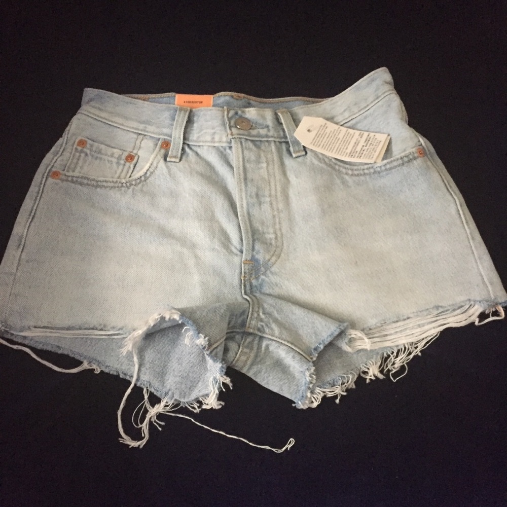 Levi’s 501 Cutoff Shorts